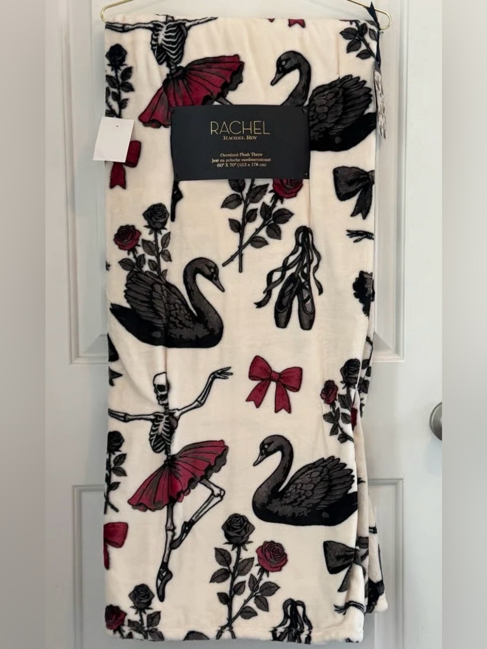 RACHEL Rachel Roy Black, White & Red Ballet Motif Plush Throw Blanket